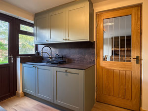 Kitchen- click for photo gallery
